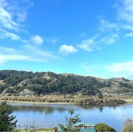 Rogue River Landing Resort Gold Beach Dış mekan fotoğraf